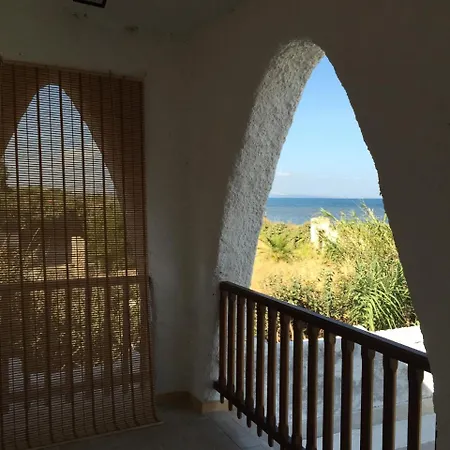 La Tonnara Villa *